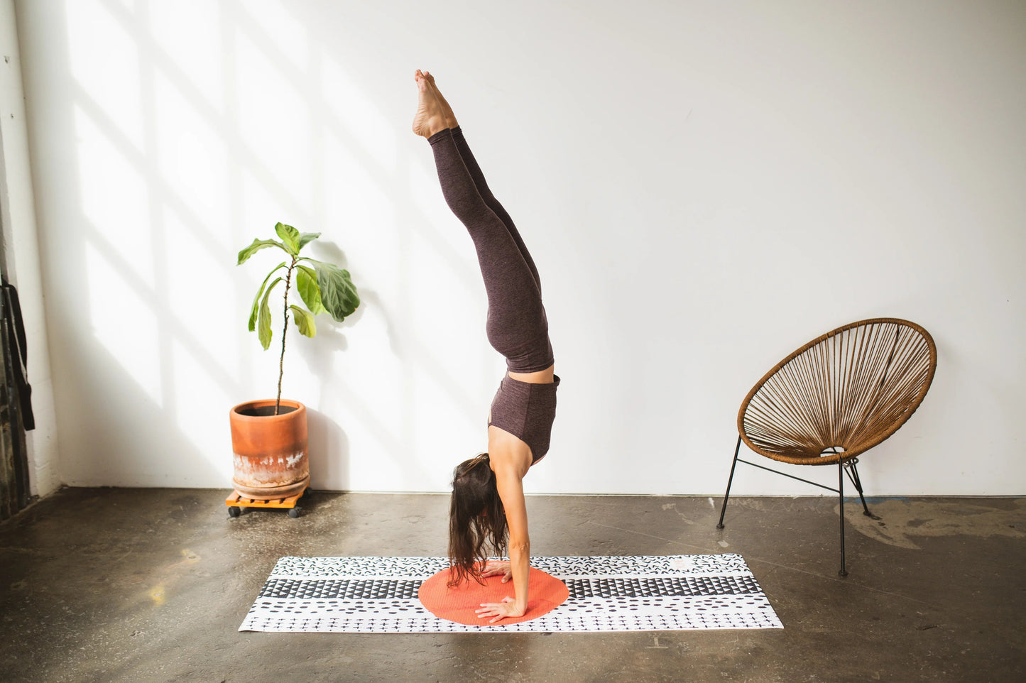 Bowie Yoga Mat — Lightning Flow, Zero-Slip Grip (Amped Cushioning)